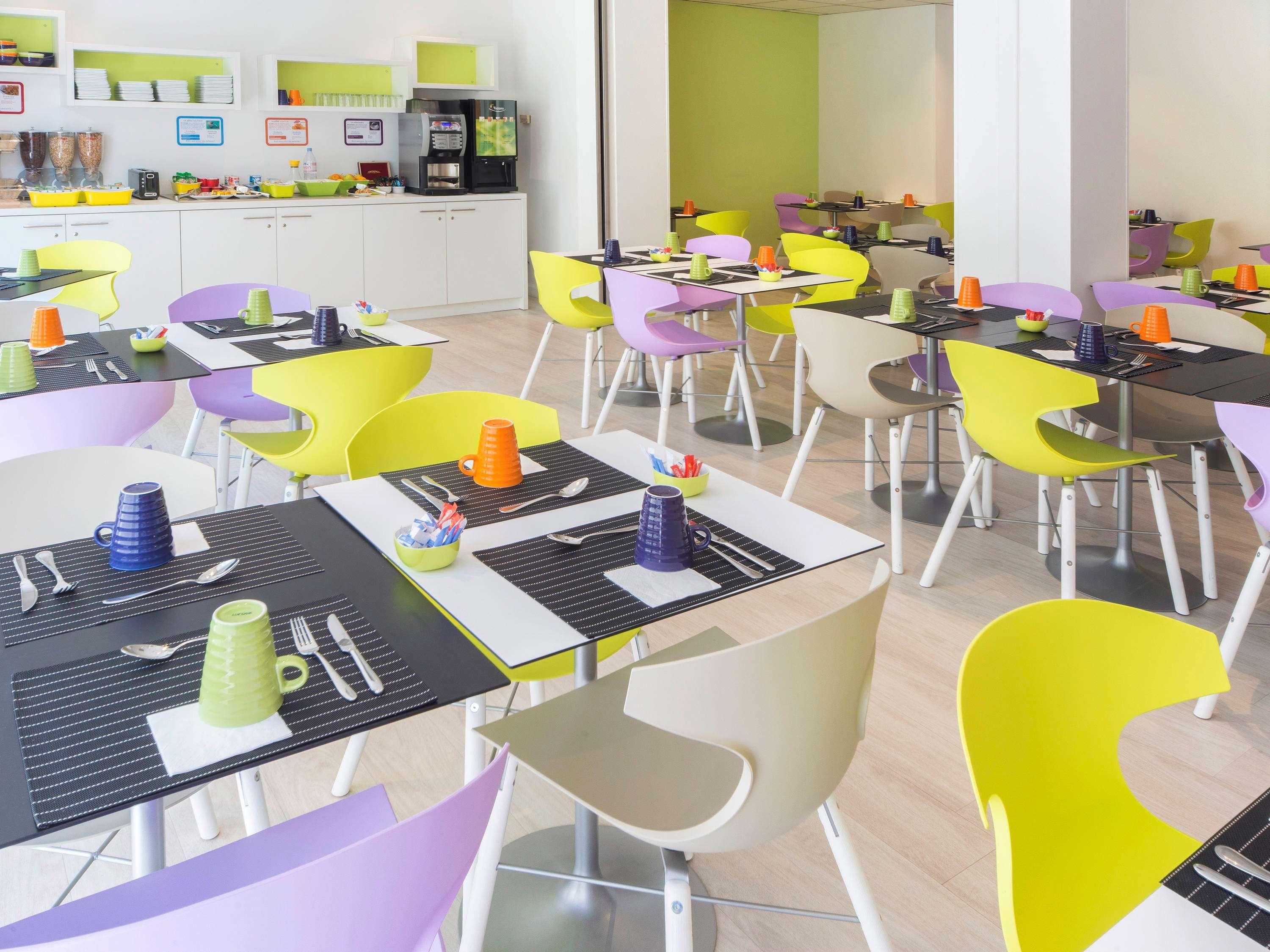 Ibis Styles Cannes Le Cannet Exterior foto